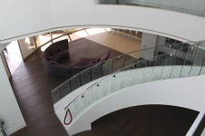 Enlarge photo 33