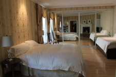 Enlarge photo 44