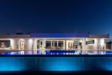 Enlarge photo 37