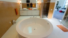 Enlarge photo 143