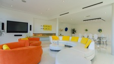 Enlarge photo 19