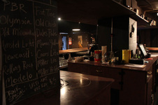 Enlarge photo 19