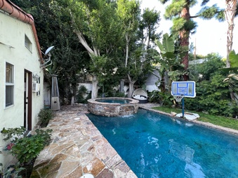 Enlarge photo 10