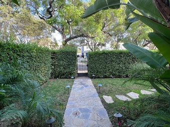 Enlarge photo 44