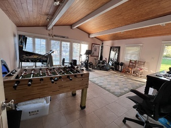 Enlarge photo 19