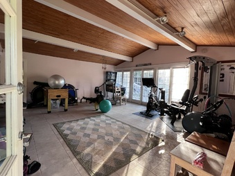 Enlarge photo 16