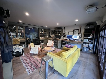 Enlarge photo 3
