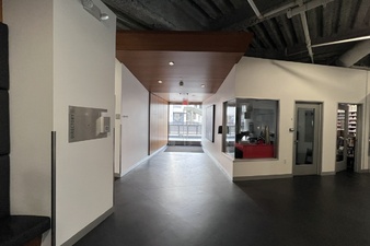 Enlarge photo 26