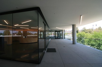 Enlarge photo 118