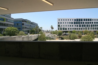 Enlarge photo 63