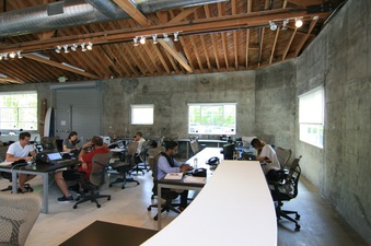 Enlarge photo 2