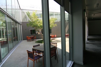 Enlarge photo 12