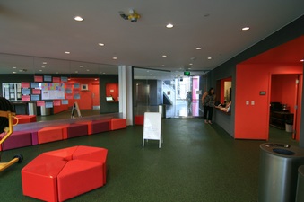 Enlarge photo 16