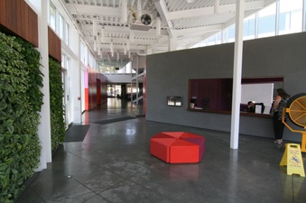 Enlarge photo 53