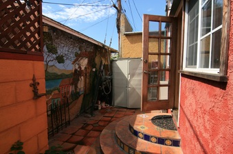 Enlarge photo 12