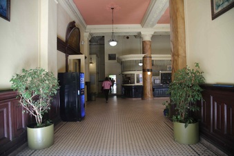 Barclay Hotel, Downtown