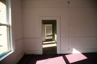 Enlarge photo 68