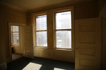 Enlarge photo 87