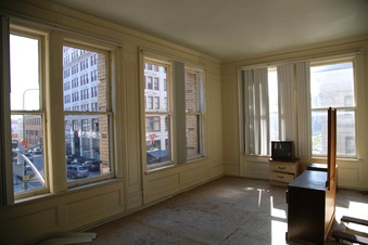 Enlarge photo 106