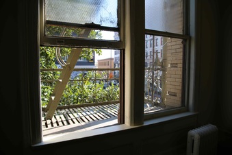 Enlarge photo 120