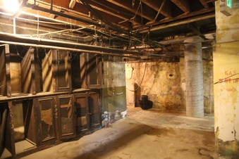Enlarge photo 147