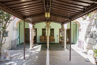Enlarge photo 220