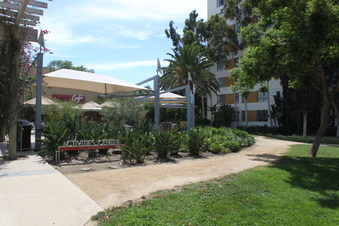 Enlarge photo 92