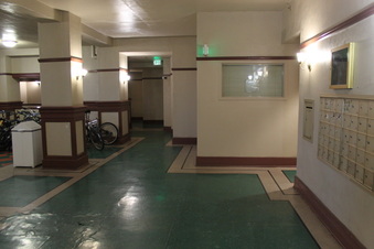 Enlarge photo 25