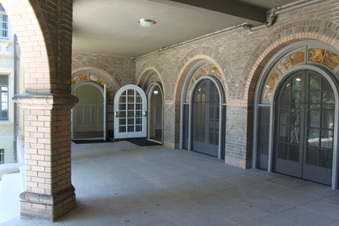 Enlarge photo 53