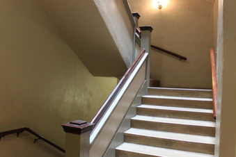 Enlarge photo 100