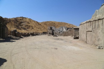 Enlarge photo 79