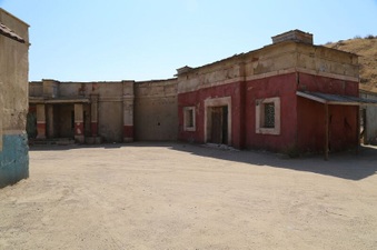 Enlarge photo 117