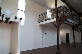 Enlarge photo 146