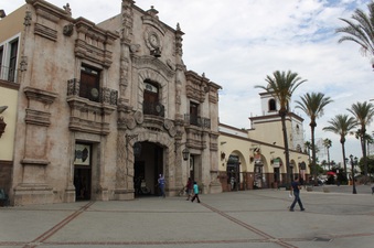 Enlarge photo 19