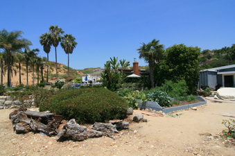 Enlarge photo 69