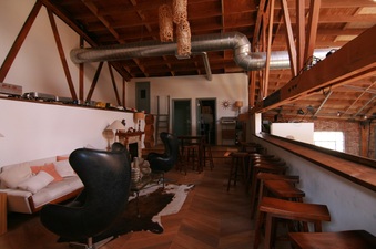 Enlarge photo 18
