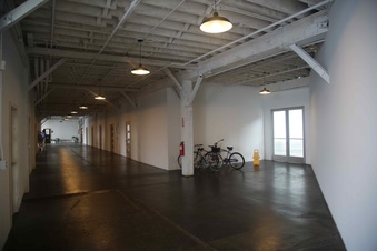 Enlarge photo 53