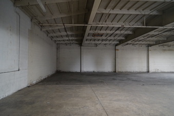 Enlarge photo 19