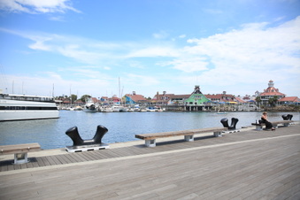 Enlarge photo 12