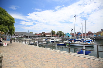 Enlarge photo 23