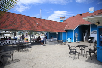 Enlarge photo 42