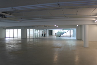 Enlarge photo 38