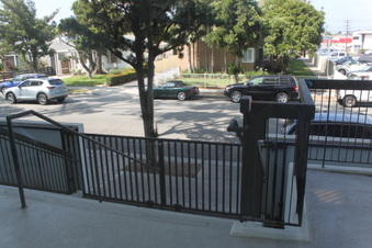 Enlarge photo 47