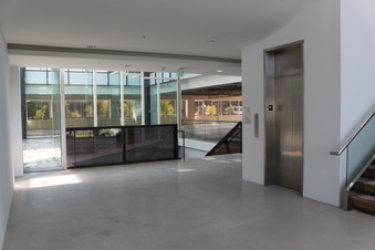 Enlarge photo 48