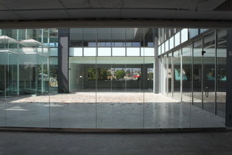 Enlarge photo 70