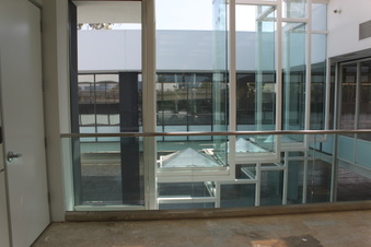 Enlarge photo 88