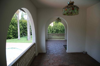 Enlarge photo 125