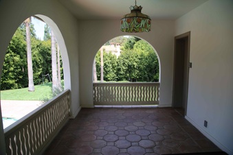 Enlarge photo 130