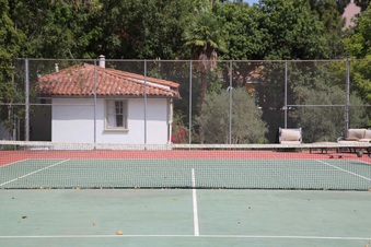 Enlarge photo 149