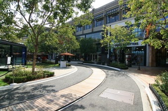 Enlarge photo 10